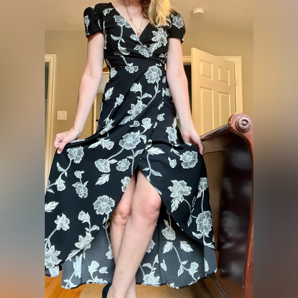 Le Chateau dress - size 6 - Picture 2 of 4